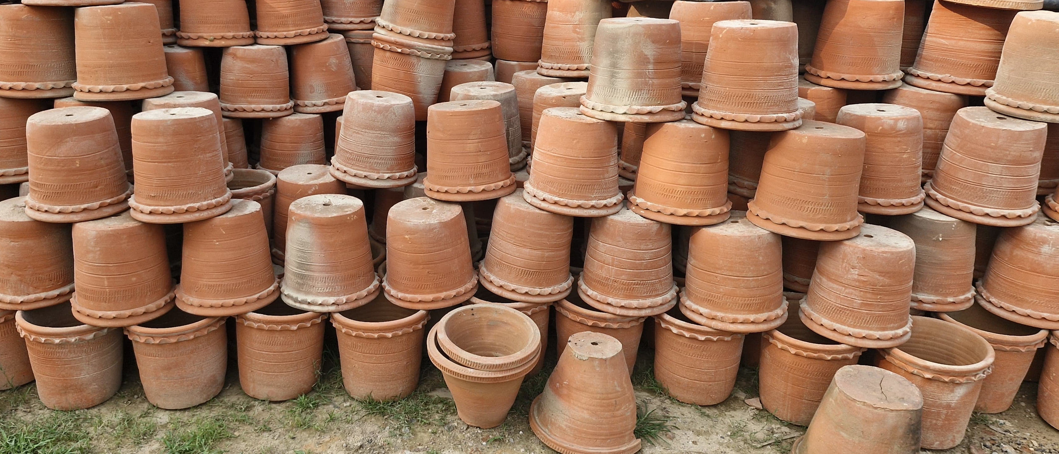 Handcrafted Earthen Pots Image